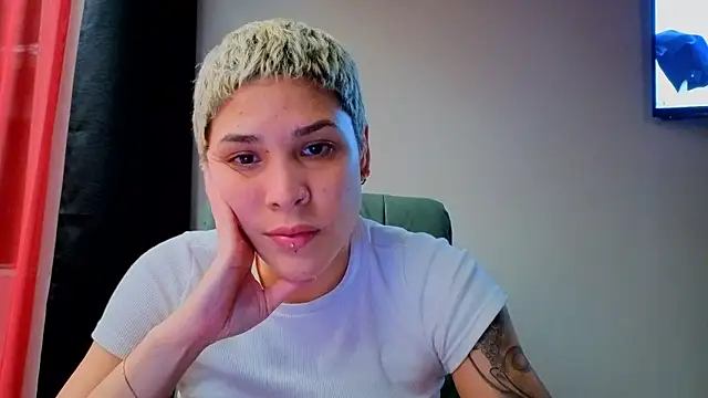 Charlee pink online show from July 9, 9:19 pm