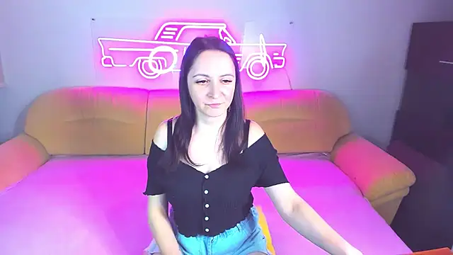 Snapshot of AngellLika chatting on January 17, 4:15 pm AngellLika online show from January 17, 4:15 pm
