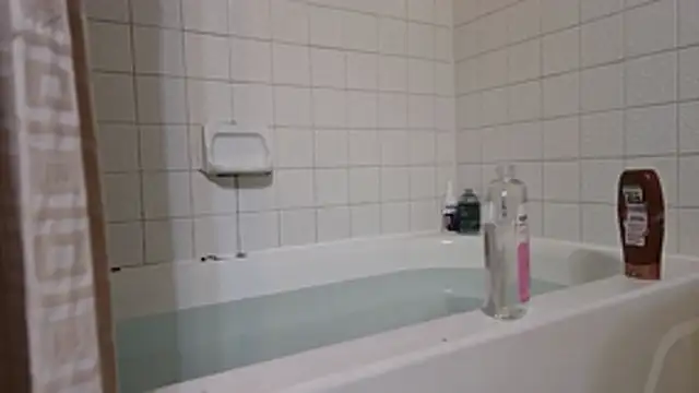 Snapshot of ChillzPnp chatting on December 14, 9:25 am ChillzPnp online show from December 14, 9:25 am