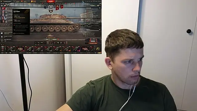 Snapshot of BigL0ve chatting on October 22, 2:17 pm BigL0ve online show from October 22, 2:17 pm