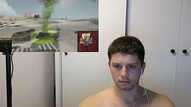 Snapshot of BigL0ve chatting on November 5, 1:33 pm BigL0ve online show from November 5, 1:33 pm