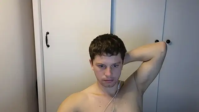 Snapshot of BigL0ve chatting on November 18, 1:59 pm BigL0ve online show from November 18, 1:59 pm