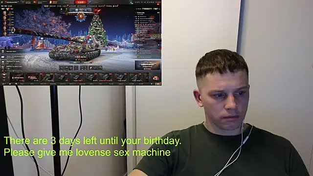 Snapshot of BigL0ve chatting on January 8, 2:30 pm BigL0ve online show from January 8, 2:30 pm