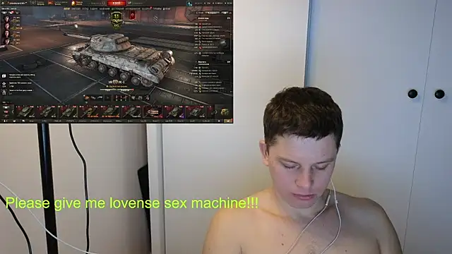 Snapshot of BigL0ve chatting on February 9, 3:05 pm BigL0ve online show from February 9, 3:05 pm