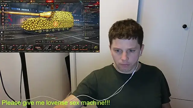 Snapshot of BigL0ve chatting on February 19, 1:51 pm BigL0ve online show from February 19, 1:51 pm