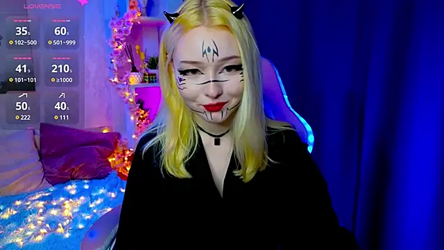 ElswythCovil online show from March 15, 4:02 am