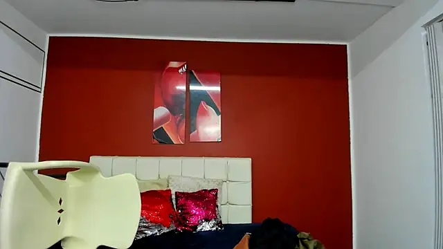 Snapshot of Abrillee1 chatting on January 8, 1:21 am Abrillee1 online show from January 8, 1:21 am