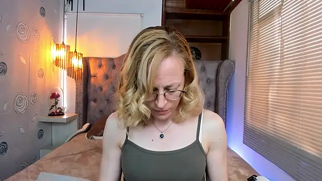 Snapshot of SammySanders chatting on January 17, 8:00 pm SammySanders online show from January 17, 8:00 pm