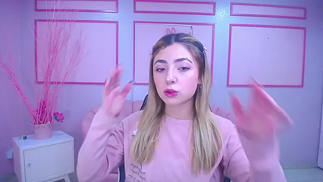 channel blonde a online show from December 11, 4:42 pm