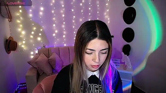 channel blonde a online show from March 7, 9:48 pm