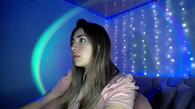 channel blonde a online show from March 8, 5:01 pm