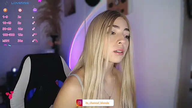 channel blonde a online show from November 14, 6:17 pm