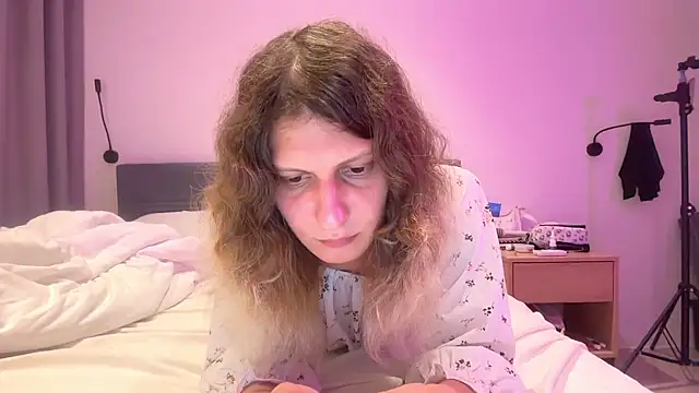 Alice Pinkhead online show from October 27, 11:58 am