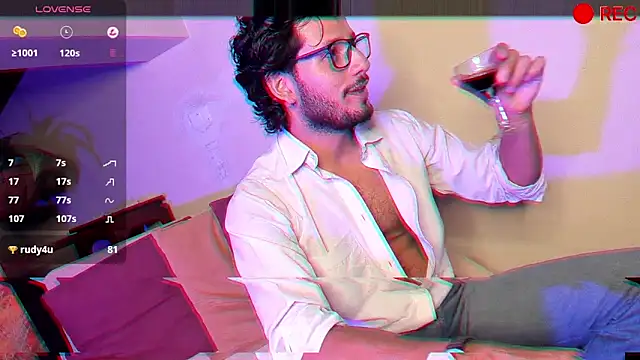 Nicholasrodrii online show from December 11, 1:58 am