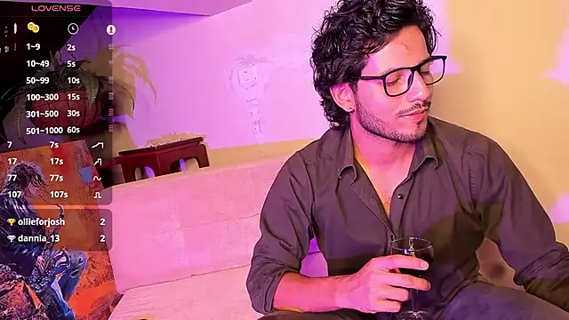 Nicholasrodrii online show from December 20, 1:47 am