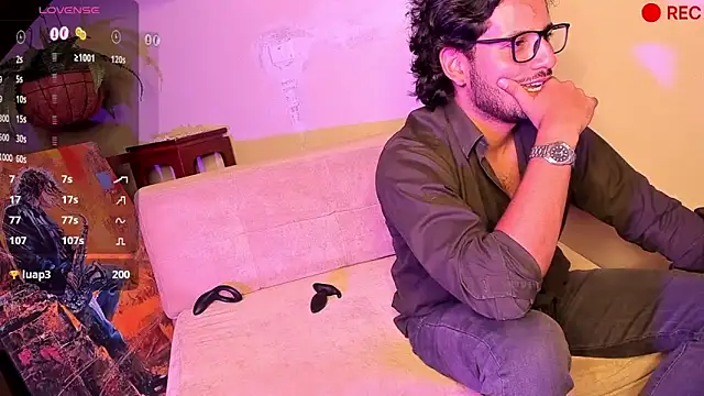 Nicholasrodrii online show from December 22, 6:06 am