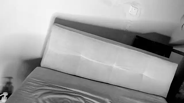 Nicholasrodrii online show from February 25, 2:58 am