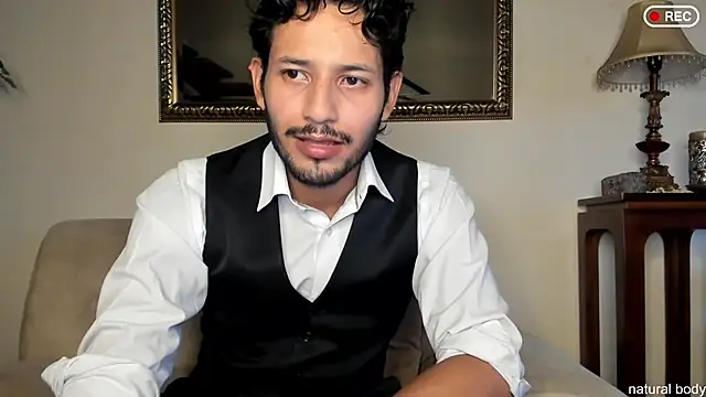 Nicholasrodrii online show from November 29, 10:46 pm