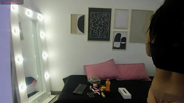 amy fox2 online show from March 9, 1:59 pm