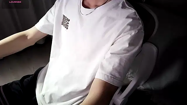 FEIYU001 online show from December 28, 11:52 am