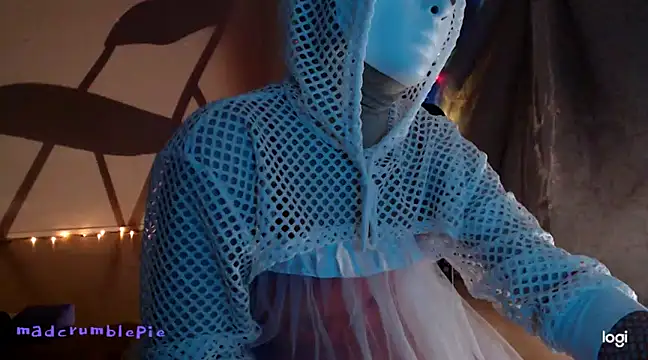 madcrumblepie online show from January 15, 2:13 pm