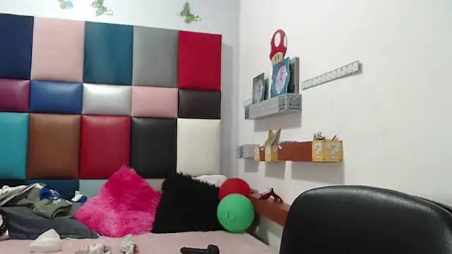 lily jamesx online show from January 24, 2:18 am