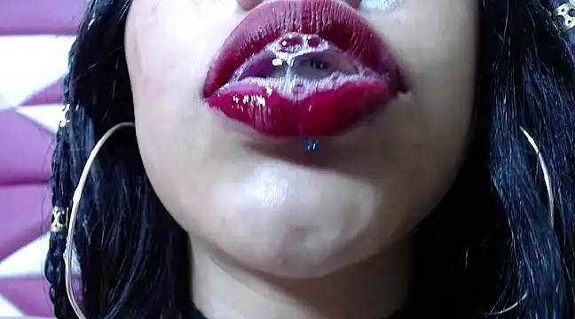 lily jamesx online show from February 24, 10:36 pm