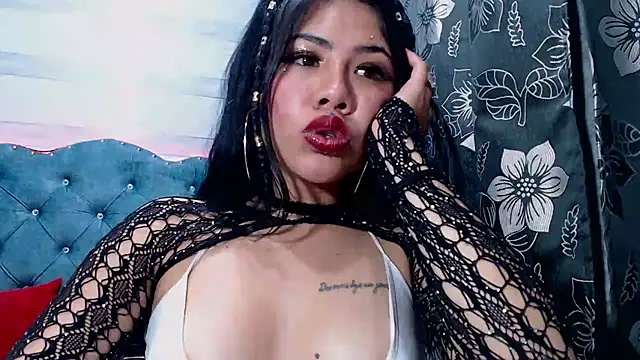 lily jamesx online show from February 26, 2:37 am