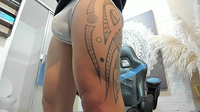 nakedfoam1 online show from February 13, 5:58 am