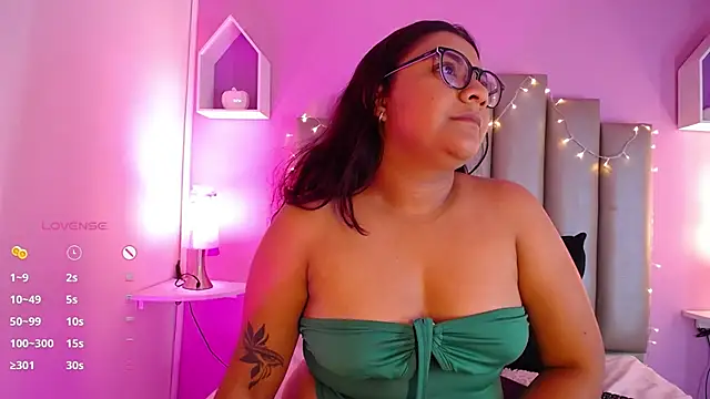 MeghanBurn online show from March 14, 12:40 pm