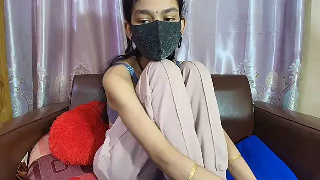 Snapshot of Srabontii chatting on February 7, 10:19 am Srabontii online show from February 7, 10:19 am