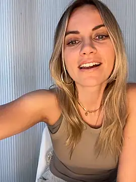 Snapshot of Milla__one chatting on May 18, 2:34 pm Milla one online show from May 18, 2:34 pm