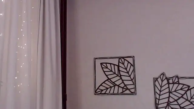 Snapshot of pepper_milf chatting on February 25, 4:53 pm pepper milf online show from February 25, 4:53 pm