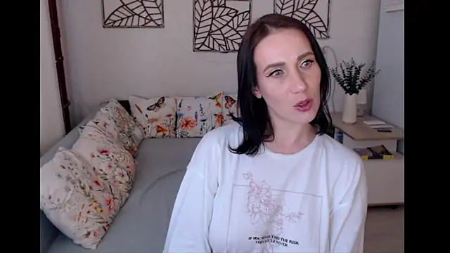 Snapshot of pepper_milf chatting on June 11, 3:10 pm pepper milf online show from June 11, 3:10 pm