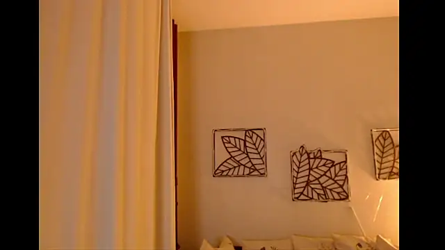 Snapshot of pepper_milf chatting on August 2, 5:22 pm pepper milf online show from August 2, 5:22 pm