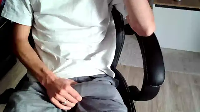 ElViko11 online show from October 27, 1:48 pm