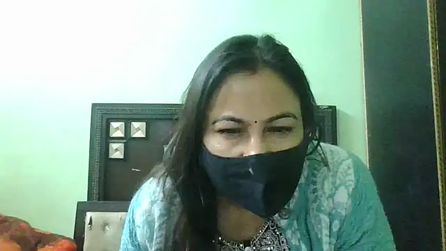 Snapshot of couplesuni chatting on December 17, 10:34 am couplesuni online show from December 17, 10:34 am