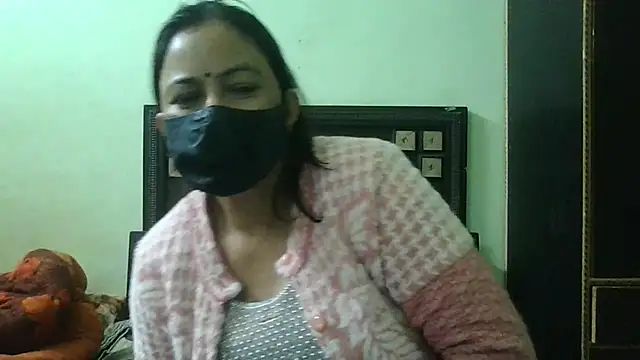 Snapshot of couplesuni chatting on December 21, 2:58 pm couplesuni online show from December 21, 2:58 pm