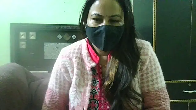 Snapshot of couplesuni chatting on January 21, 3:48 am couplesuni online show from January 21, 3:48 am