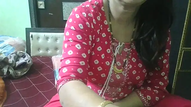 Snapshot of couplesuni chatting on October 25, 3:36 am couplesuni online show from October 25, 3:36 am