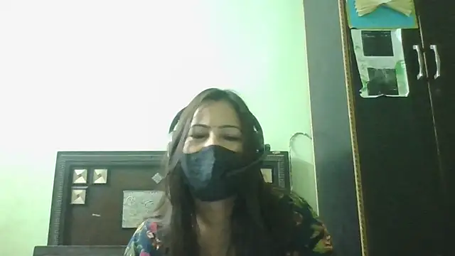 couplesuni online show from April 11, 5:28 pm