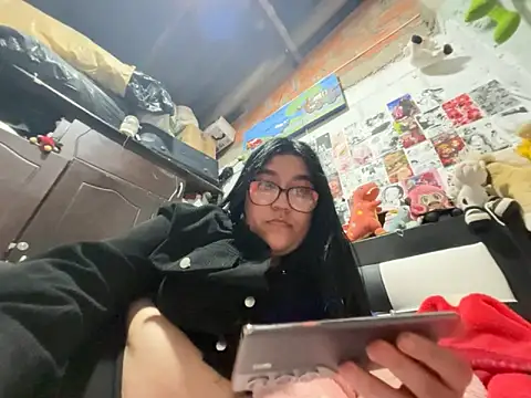 dafne19  online show from March 17, 4:06 am