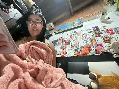 dafne19  online show from March 28, 7:19 am