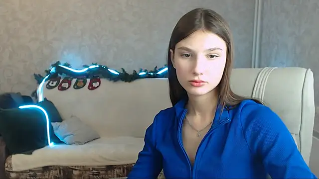 Snapshot of AnaHoney chatting on December 22, 7:44 am AnaHoney online show from December 22, 7:44 am