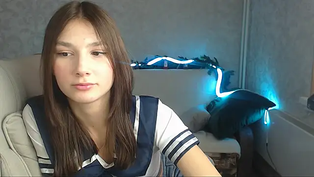 Snapshot of AnaHoney chatting on December 27, 7:51 am AnaHoney online show from December 27, 7:51 am