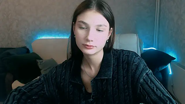 Snapshot of AnaHoney chatting on February 13, 12:43 pm AnaHoney online show from February 13, 12:43 pm