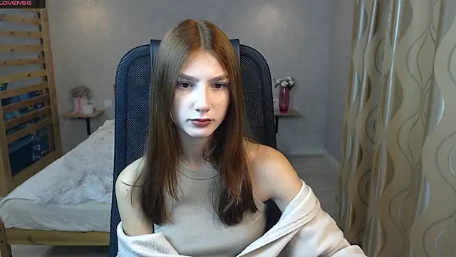 Snapshot of AnaHoney chatting on September 12, 2:00 am AnaHoney online show from September 12, 2:00 am