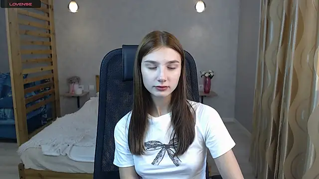 Snapshot of AnaHoney chatting on September 27, 2:16 am AnaHoney online show from September 27, 2:16 am