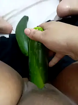 ambarlennoix online show from April 10, 9:14 am