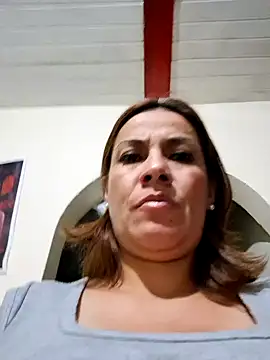 Snapshot of Zaralu_ chatting on December 6, 3:08 am Zaralu online show from December 6, 3:08 am